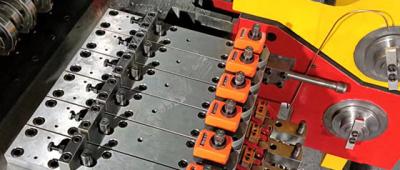 Különbség a Bolt Former és a Part Former gépek között